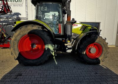 Claas Arion 660 C-Matic